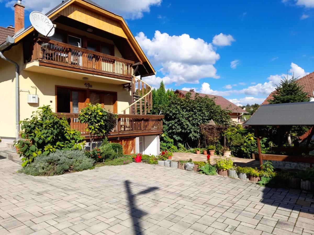 Apartament Harmonia Vendeghaz 100 Meterre Az Igali Gyogyfuerdotol Zewnętrze zdjęcie