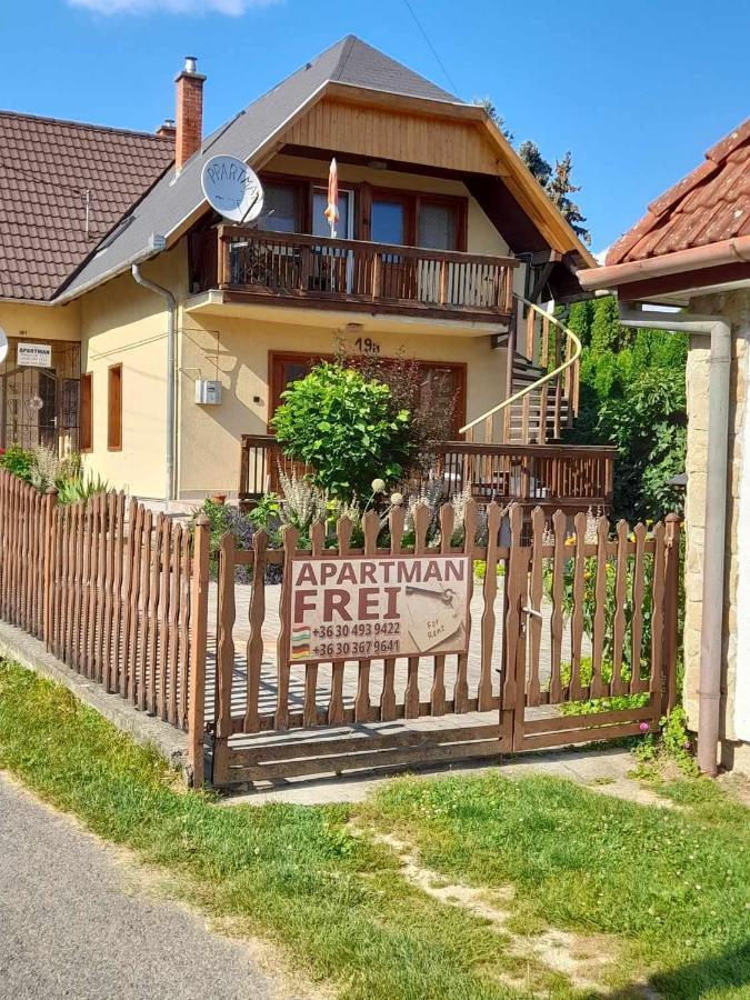 Apartament Harmonia Vendeghaz 100 Meterre Az Igali Gyogyfuerdotol Zewnętrze zdjęcie