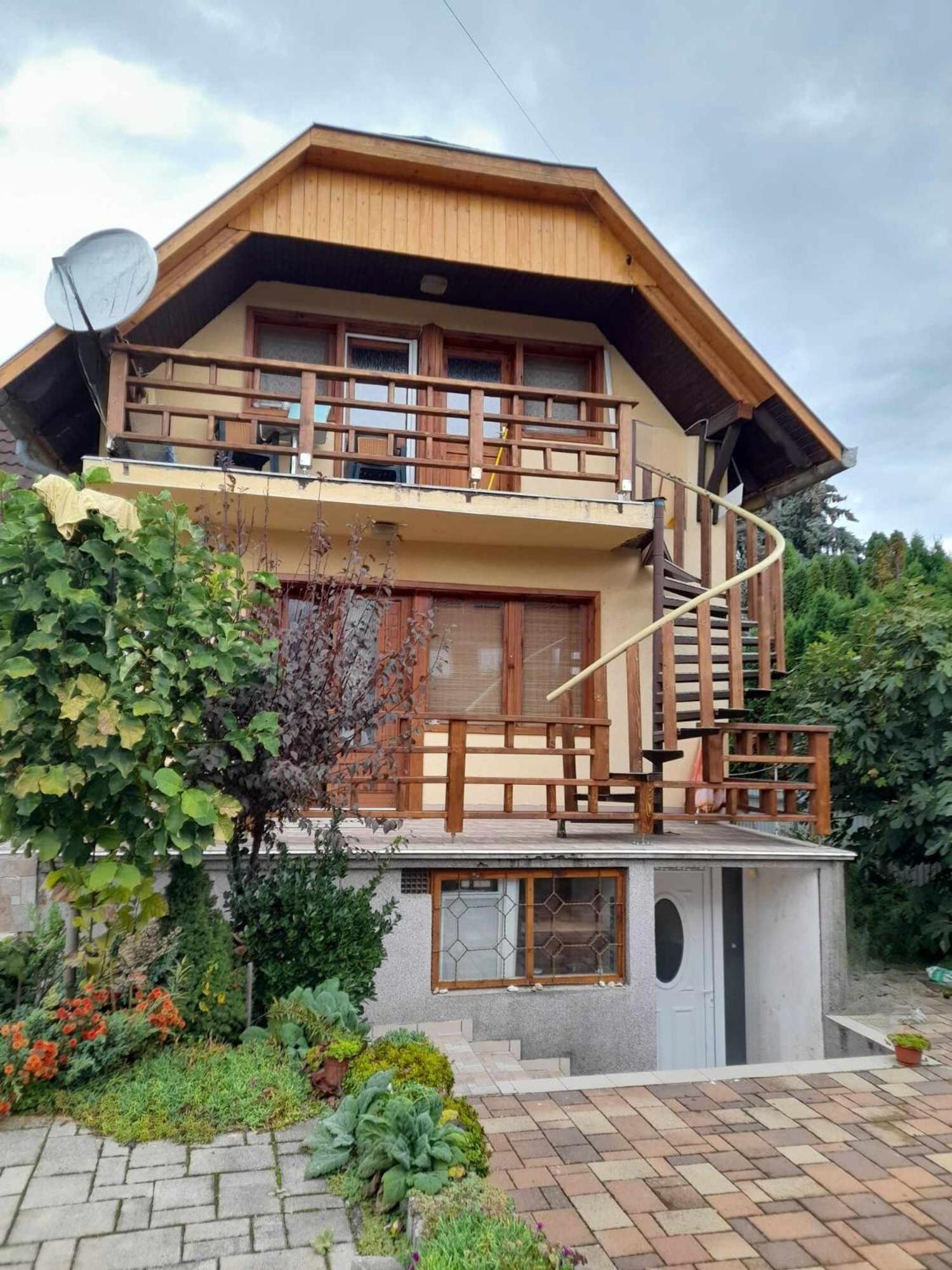 Apartament Harmonia Vendeghaz 100 Meterre Az Igali Gyogyfuerdotol Zewnętrze zdjęcie