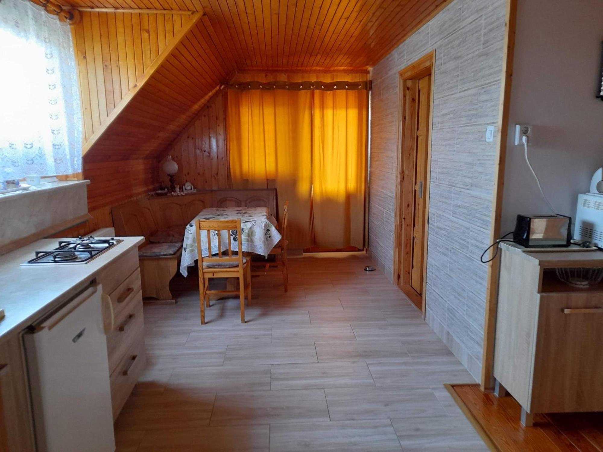 Apartament Harmonia Vendeghaz 100 Meterre Az Igali Gyogyfuerdotol Zewnętrze zdjęcie